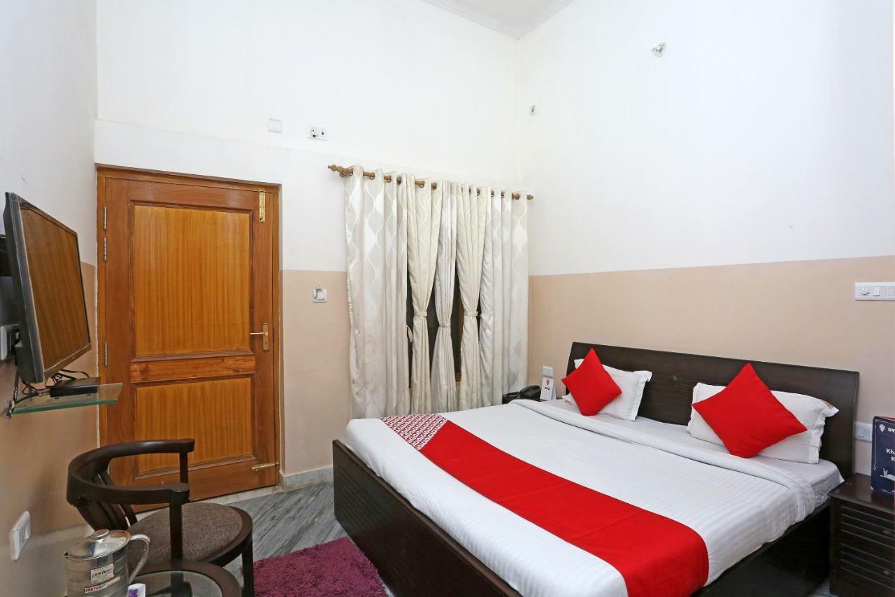 Oyo 19638 Hotel Jay Continental Almora Eksteriør bilde